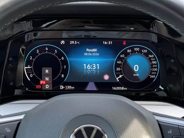 Volkswagen Golf 1.5TSI 110kW DSG LED ACC - foto 10
