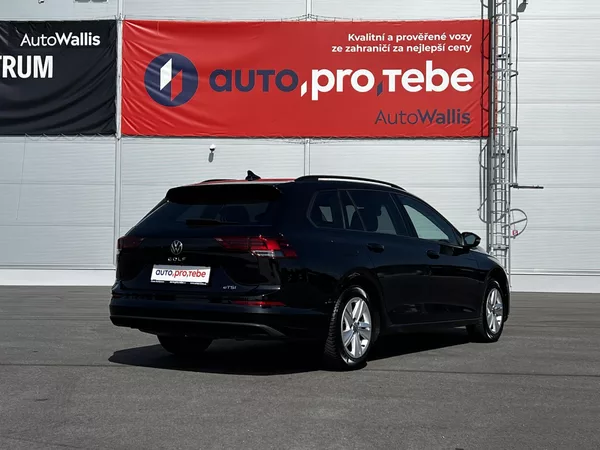 Volkswagen Golf 1.5TSI 110kW DSG LED ACC - foto 4