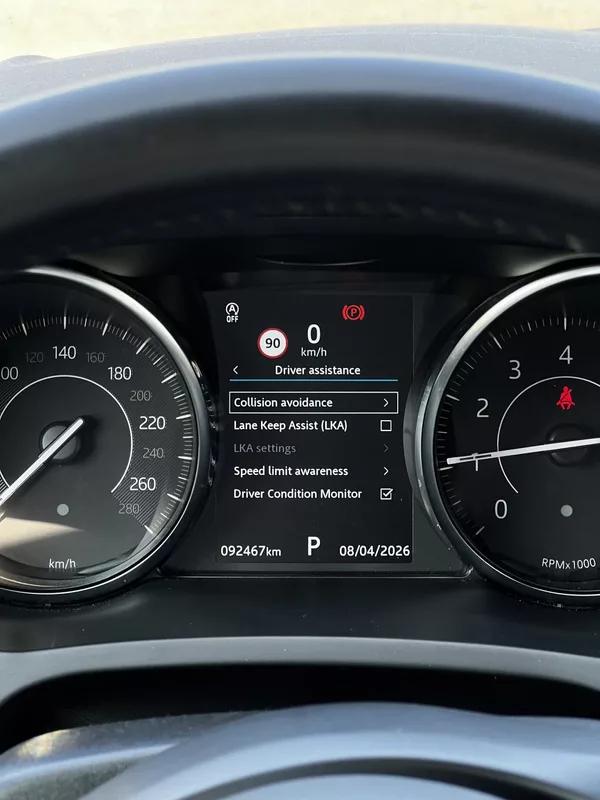 Jaguar E-Pace 2.0T 147kW AWD 1.Maj Panorama - foto 19