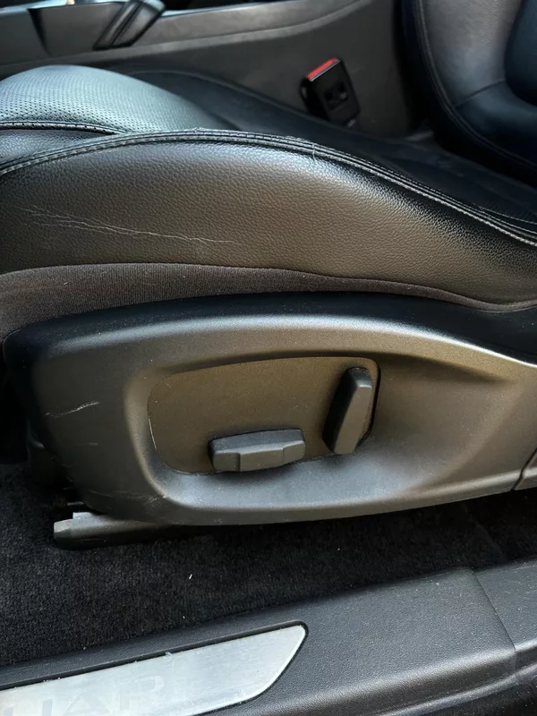 Jaguar E-Pace 2.0T 147kW AWD 1.Maj Panorama - foto 21