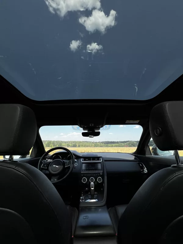 Jaguar E-Pace 2.0T 147kW AWD 1.Maj Panorama - foto 6