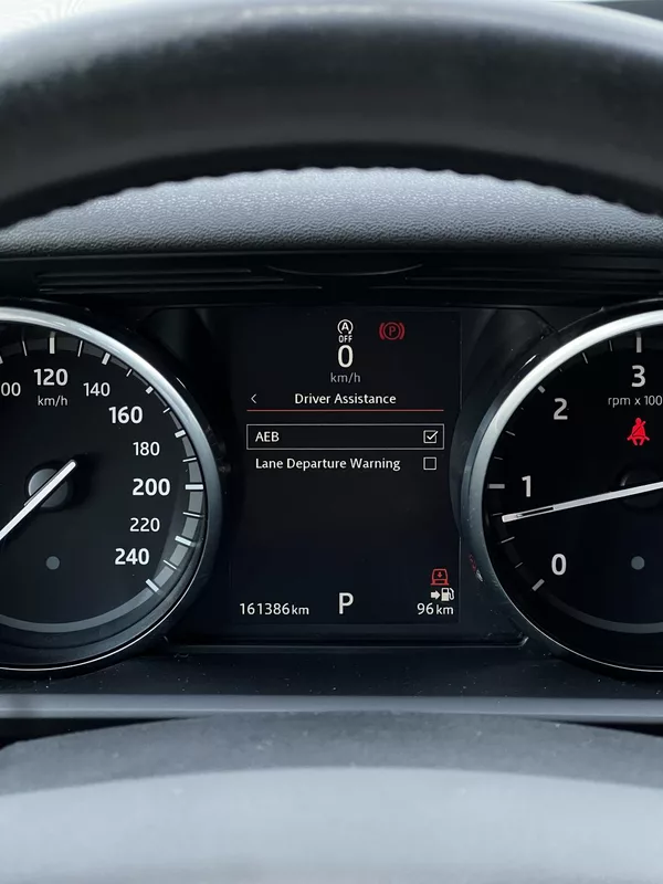 Land Rover Discovery 2.0SD4 177kW LUXURY 7-Míst TZ - foto 12