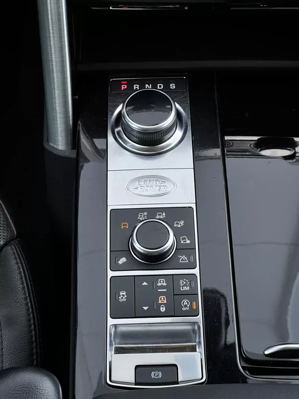 Land Rover Discovery 2.0SD4 177kW LUXURY 7-Míst TZ - foto 14