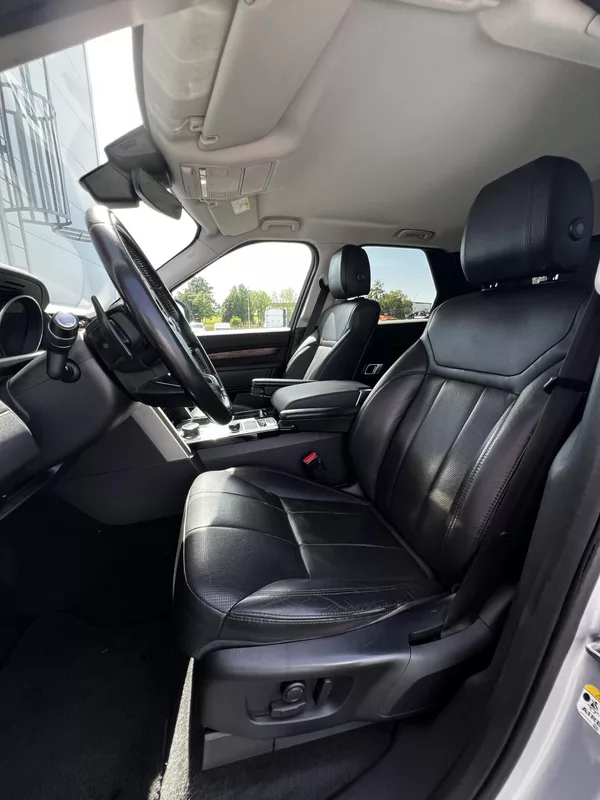 Land Rover Discovery 2.0SD4 177kW LUXURY 7-Míst TZ - foto 6