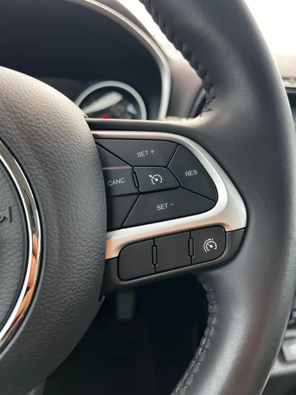 Jeep Compass 1.4 MultiAir 103kW Night Eagle - foto 3