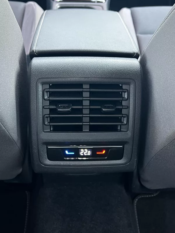 Volkswagen Golf Alltrack 2.0TDI 147KW DPH TZ - foto 21