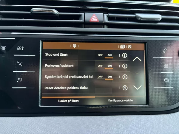 Citroën Grand C4 Picasso 1.2PT 96kW 7-Míst Feel1 TZ - foto 13