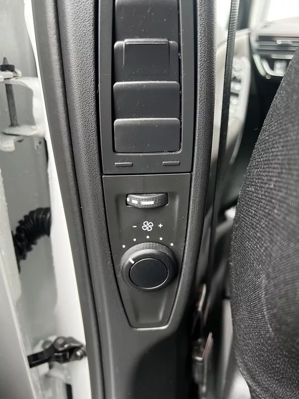 Citroën Grand C4 Picasso 1.2PT 96kW 7-Míst Feel1 TZ - foto 18
