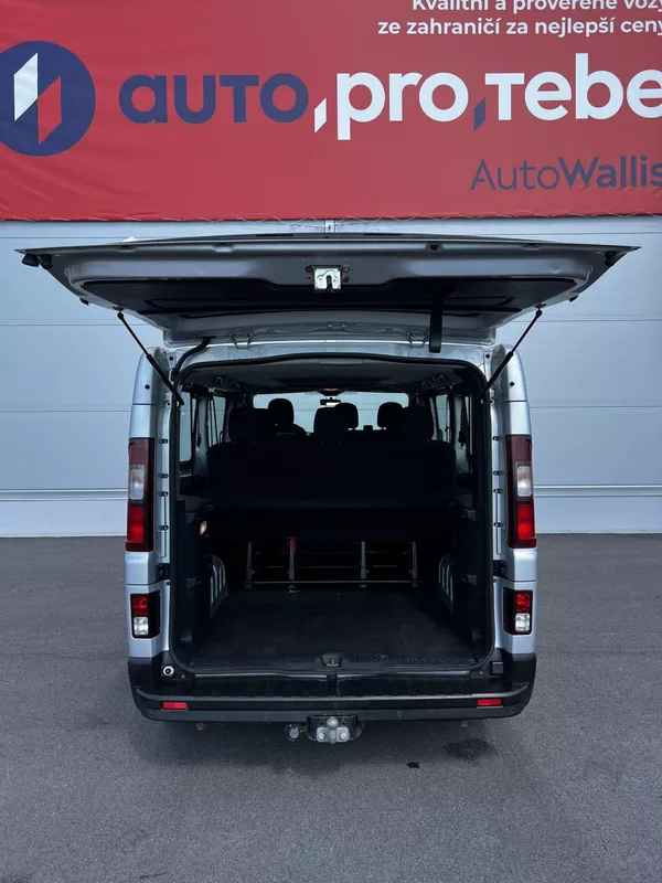 Renault Trafic 1.6dCi 92kW Passenger TZ 9Míst - foto 18