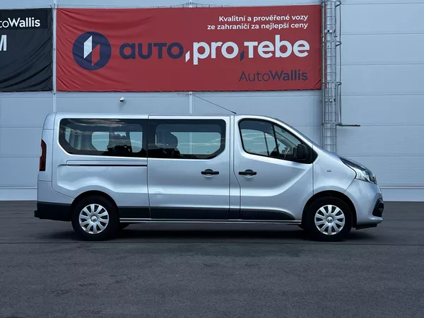 Renault Trafic 1.6dCi 92kW Passenger TZ 9Míst - foto 3