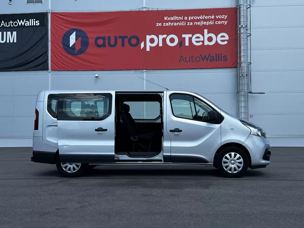 Renault Trafic 1.6dCi 92kW Passenger TZ 9Míst - foto 4