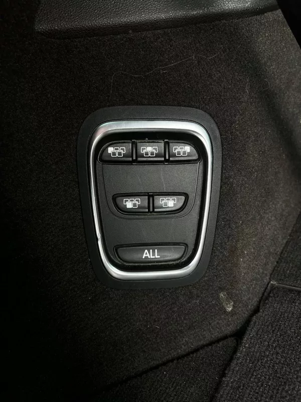 Renault Espace 1.6dCI 118kW Kůže LED 7-Míst - foto 22