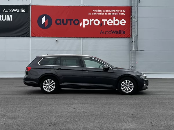 Volkswagen Passat 2.0TDI DSG 110kW Business DPH - foto 3