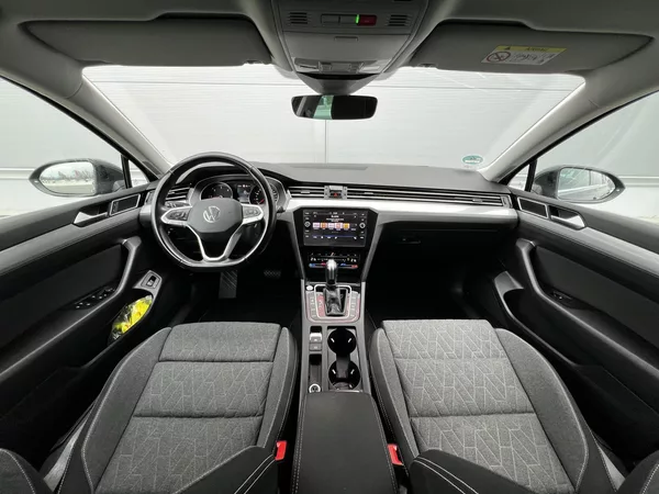Volkswagen Passat 2.0TDI DSG 110kW Business DPH - foto 8