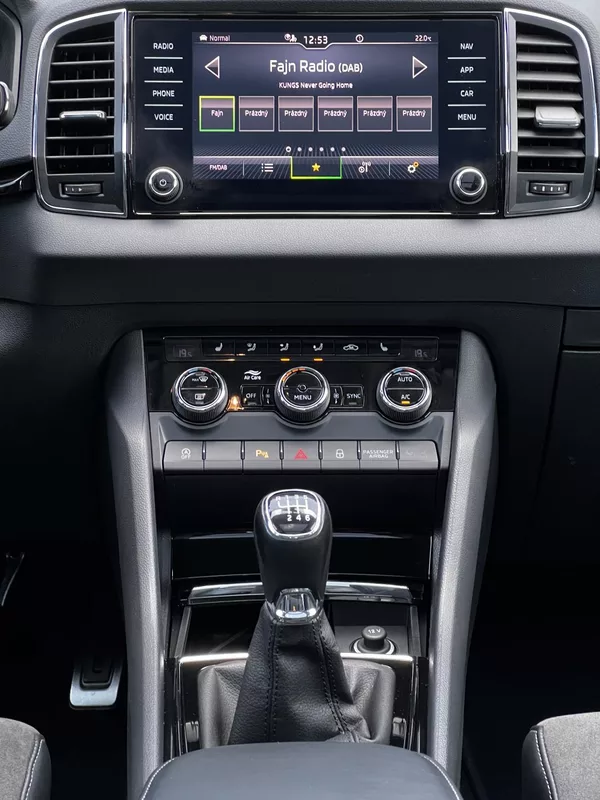 Škoda Karoq 2.0TDI 110kW Style+ Panoram TZ - foto 14