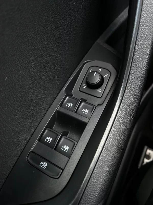 Škoda Karoq 2.0TDI 110kW Style+ Panoram TZ - foto 21