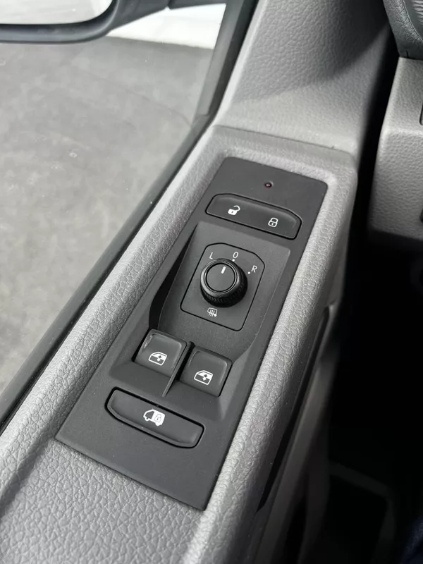 Volkswagen Transporter 2.0TDI 81kW 1.Maj DPH - foto 14