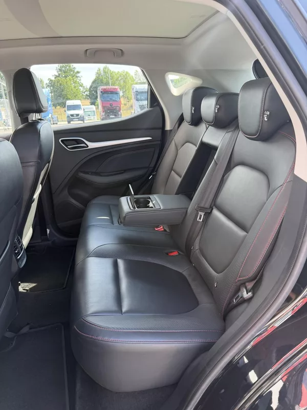 MG ZS EV 130kW 51kWh LUXURY DPH - foto 24