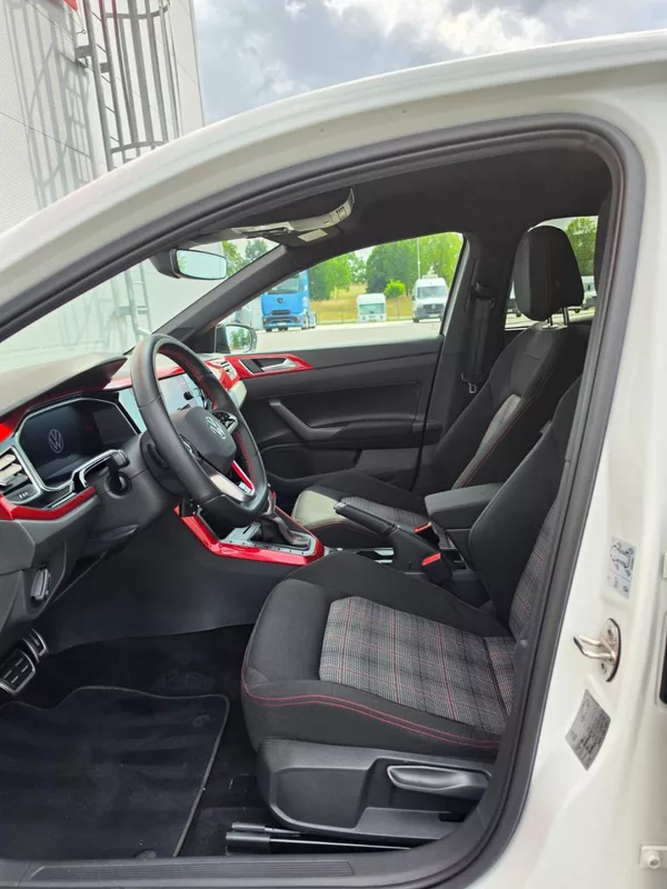Volkswagen Polo GTI 2.0TSI DSG 152kW DPH 1.Maj