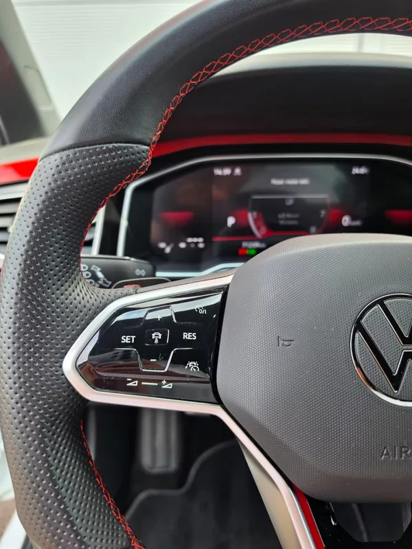 Volkswagen Polo GTI 2.0TSI DSG 152kW DPH 1.Maj - foto 10