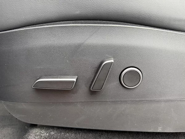 Tesla Model Y SR RWD LFP 220kW 1.Maj DPH - foto 2