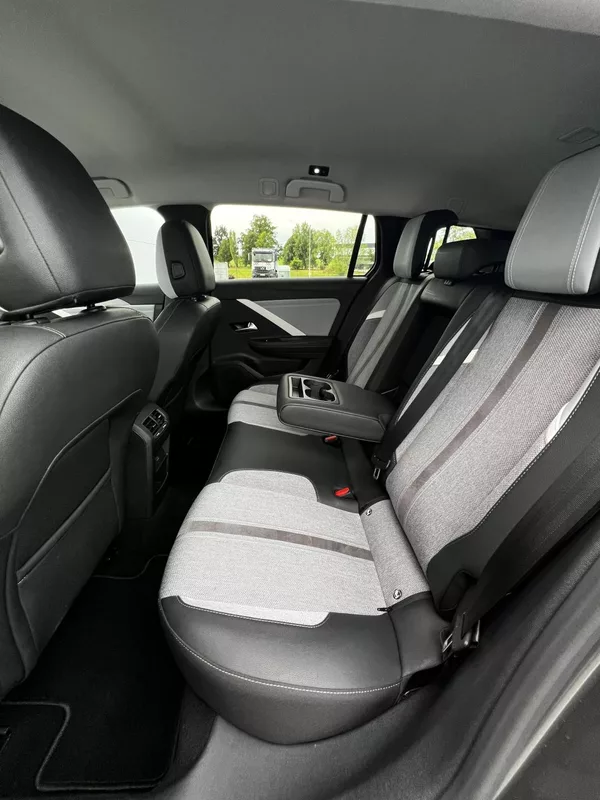 Opel Astra 1.5CDTi 96kW Elegance 1Maj DPH - foto 19