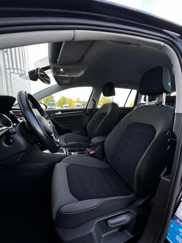 Volkswagen Golf 1.4TSI DSG Highline ACC 1.Maj - foto 8