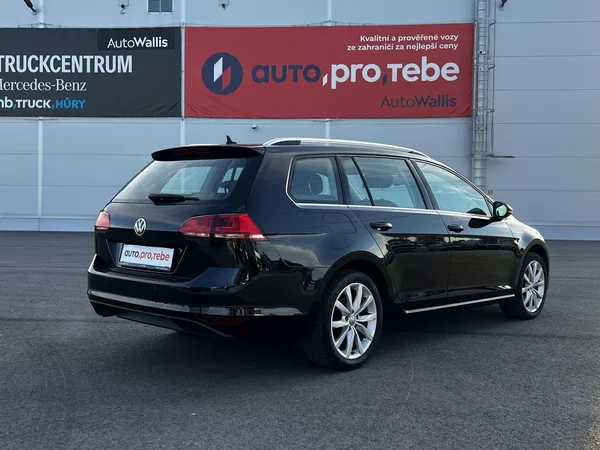 Volkswagen Golf 1.4TSI DSG Highline ACC 1.Maj - foto 9