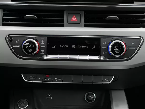 Audi A4 35TFSI Aut. Sport DPH TZ - foto 13