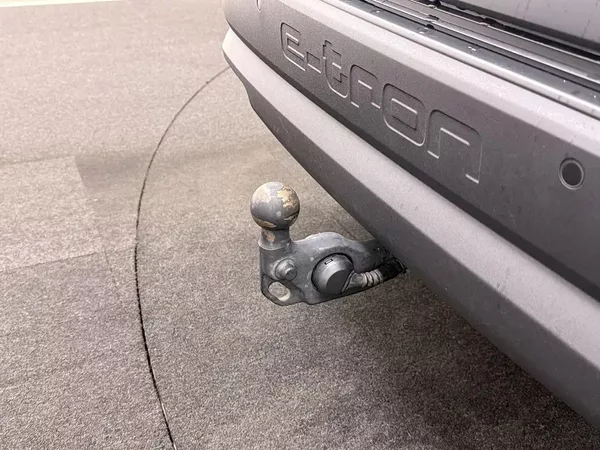 Audi Q4 e-tron 150kW 77kWh Tepelko TZ DPH - foto 9