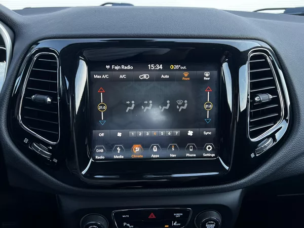 Jeep Compass 1.4 MultiAir Night Eagle TZ - foto 14