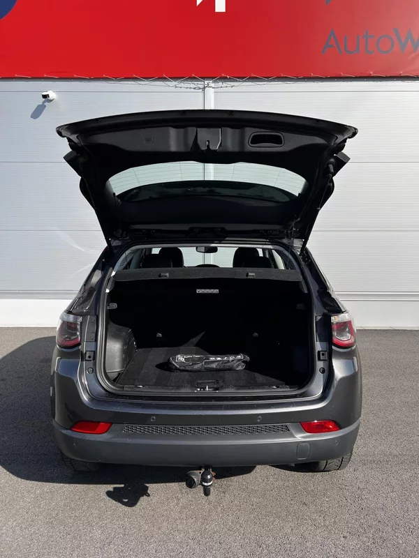 Jeep Compass 1.4 MultiAir Night Eagle TZ - foto 18