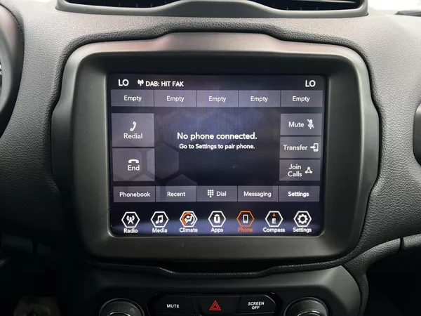Jeep Renegade 1.5T MHEV T4 Aut. Limited DPH - foto 15
