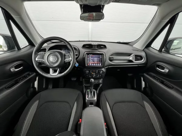 Jeep Renegade 1.5T MHEV T4 Aut. Limited DPH - foto 7
