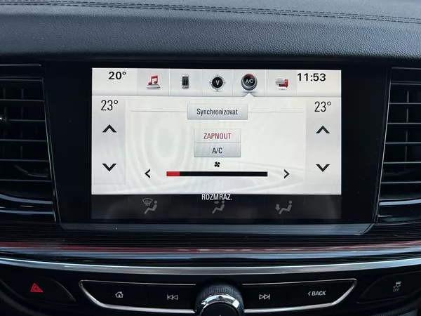 Opel Insignia 1.5T 121kW Aut. Innovation - foto 18