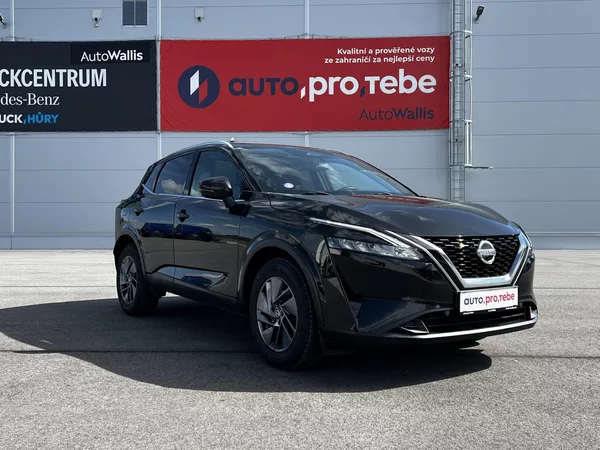 Nissan Qashqai 1.3T 103kW ACC Panorama DPH - foto 2