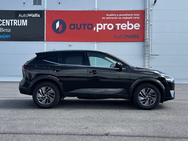 Nissan Qashqai 1.3T 103kW ACC Panorama DPH - foto 3