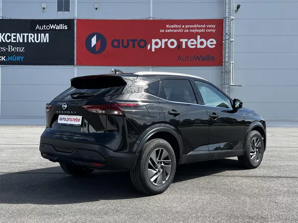 Nissan Qashqai 1.3T 103kW ACC Panorama DPH - foto 4
