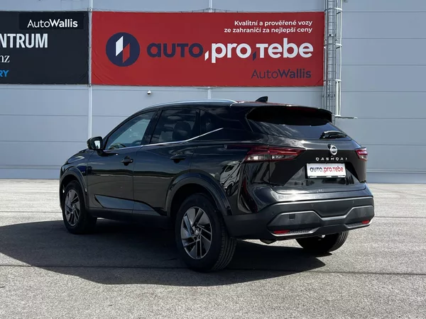 Nissan Qashqai 1.3T 103kW ACC Panorama DPH - foto 5