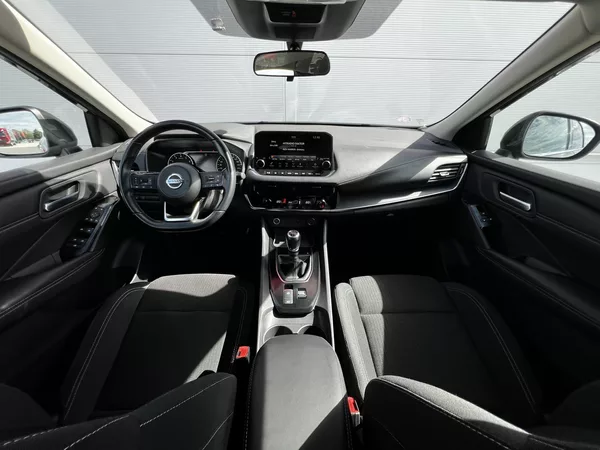 Nissan Qashqai 1.3T 103kW ACC Panorama DPH - foto 7