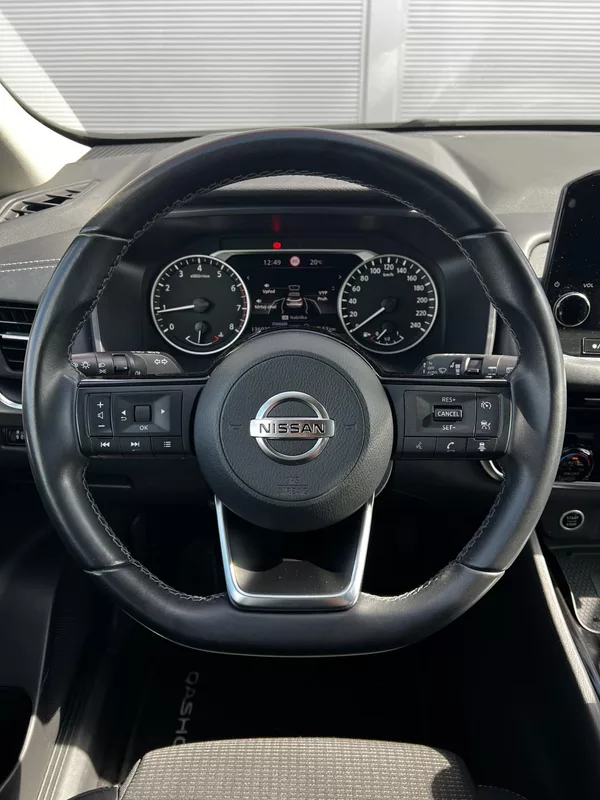 Nissan Qashqai 1.3T 103kW ACC Panorama DPH - foto 8