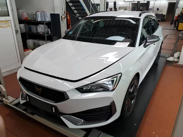 Cupra Leon 1.5TSI DSG 110kW 1.Maj DPH