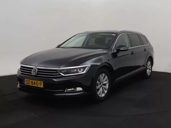 Volkswagen Passat 1.4TSI DSG 110kW Matrix ACC