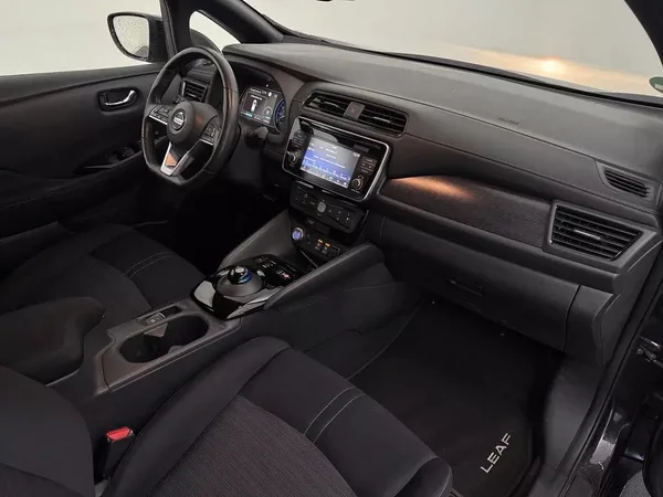 Nissan Leaf 110kW 40kWh ZERO Edition - foto 4