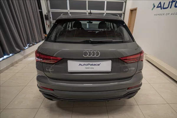 Audi Q3 1,5 35 TFSI S-LINE NAVI VÝHŘEV - foto 4