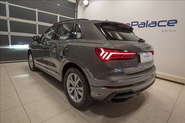 Audi Q3 1,5 35 TFSI S-LINE NAVI VÝHŘEV - foto 5
