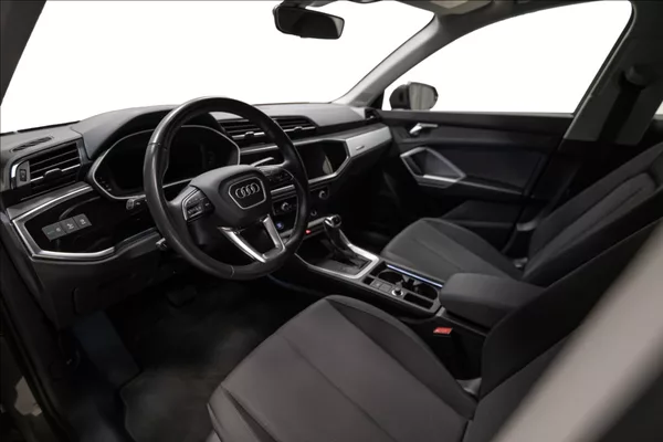 Audi Q3 1,5 35 TFSI S-LINE NAVI VÝHŘEV - foto 6