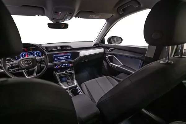 Audi Q3 1,5 35 TFSI S-LINE NAVI VÝHŘEV - foto 8