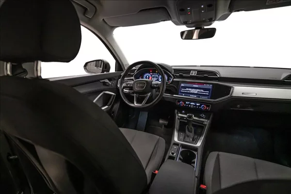 Audi Q3 1,5 35 TFSI S-LINE NAVI VÝHŘEV - foto 9