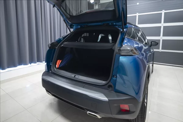 Peugeot 2008 1,2 HYBRID AT KAMERA 360° ČR - foto 40